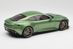 Aston Martin DB12 Vert GT Spirit 1:18 GT466 Résine — image 2 sur 5