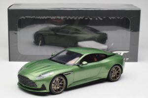 Aston Martin DB12 Vert GT Spirit 1:18 GT466 Résine — image 5 sur 5