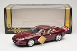 Aston Martin DB7 Rouge Guiloy 1:18 67550 Métal Moulé — image 8 sur 8