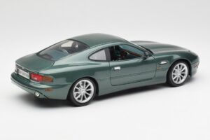 Aston Martin DB7 Vantage Vert Maisto 1:18 36880 Métal Moulé — image 3 sur 8
