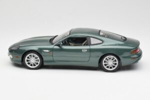 Aston Martin DB7 Vantage Vert Maisto 1:18 36880 Métal Moulé — image 4 sur 8