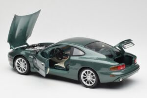 Aston Martin DB7 Vantage Vert Maisto 1:18 36880 Métal Moulé — image 5 sur 8