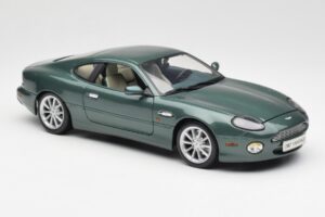 Aston Martin DB7 Vantage Vert Maisto 1:18 36880 Métal Moulé — image 6 sur 8