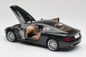 Aston Martin DB9 Noir Solido 1:18 15025600 Métal Moulé — image 5 sur 8
