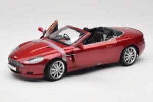 Aston Martin DB9 Volante Rouge Solido 1:18 8163 Métal Moulé — image 2 sur 8