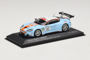 Aston Martin DBRS9 Gulf #92 T. Enge / Lechner VLN 250 Nurburgring 2008 Minichamps 1:43 400081392 Métal Moulé — image 2 sur 4