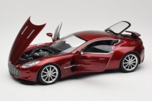 Aston Martin One-77 Diavolo Red AUTOart 1:18 70245 Métal Moulé — image 2 sur 8