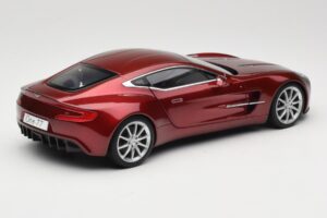 Aston Martin One-77 Diavolo Red AUTOart 1:18 70245 Métal Moulé — image 3 sur 8