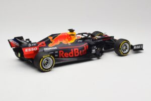 Aston Martin Red Bull Racing RB15 #33 M. Verstappen Winner Brazil GP 2019 Minichamps 1:18 110191933 Métal Moulé — image 2 sur 6