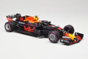 Aston Martin Red Bull Racing RB14 Tag Heuer #33 M. Verstappen Mexican GP 2018 Minichamps 1:18 110181933 Métal Moulé — image 4 sur 6