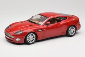 Aston Martin V12 Vanquish Rouge Bburago 1:18 34063 Métal Moulé