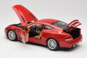 Aston Martin V12 Vanquish Rouge Bburago 1:18 34063 Métal Moulé — image 5 sur 8