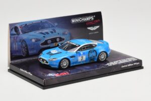 Aston Martin V12 Vantage #7 U. Bez / Porritt / R. Meaden / Mathai 24 Hours Nurburgring 2009 Minichamps 1:43 437091307 Métal M — image 2 sur 4