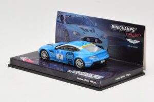 Aston Martin V12 Vantage #7 U. Bez / Porritt / R. Meaden / Mathai 24 Hours Nurburgring 2009 Minichamps 1:43 437091307 Métal M — image 3 sur 4