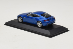 Aston Martin V8 Vantage Blue Metallic Minichamps 1:43 400137422 Métal Moulé — image 3 sur 4