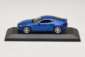 Aston Martin V8 Vantage Blue Metallic Minichamps 1:43 400137422 Métal Moulé