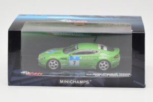 Aston Martin V8 Vantage N24 #7 U. Bez / Porritt / R. Meaden 24 Hours Nurburgring 2008 Minichamps 1:43 437081307 Métal Moulé — image 4 sur 4