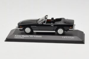 Aston Martin V8 Volante Noir Minichamps 1:43 400137730 Métal Moulé