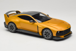Aston Martin Valiant Auric Gold Metallic GT Spirit 1:18 GT546 Résine — image 4 sur 6
