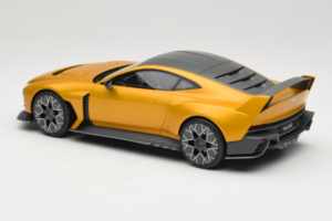 Aston Martin Valiant Auric Gold Metallic GT Spirit 1:18 GT546 Résine — image 5 sur 6