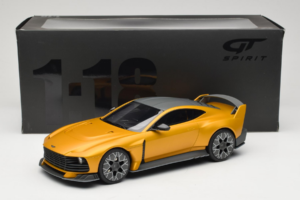Aston Martin Valiant Auric Gold Metallic GT Spirit 1:18 GT546 Résine — image 6 sur 6