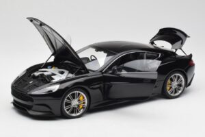 Aston Martin Vanquish Onyx Noir AUTOart 1:18 70247 Métal Moulé — image 2 sur 8