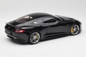 Aston Martin Vanquish Onyx Noir AUTOart 1:18 70247 Métal Moulé — image 3 sur 8