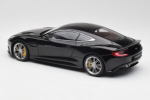 Aston Martin Vanquish Onyx Noir AUTOart 1:18 70247 Métal Moulé — image 7 sur 8