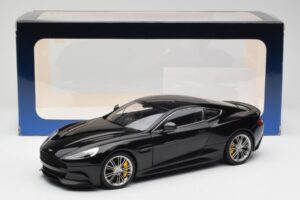 Aston Martin Vanquish Onyx Noir AUTOart 1:18 70247 Métal Moulé — image 8 sur 8