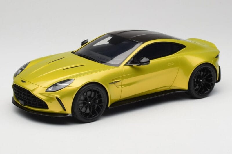 Aston Martin Vantage Cosmopolitan Yellow GT Spirit 1:18 GT514 Résine