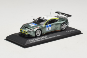 Aston Martin DBRS9 #6 M. Engel / K. Lechner ADAC 24 Hours Nurburgring 2008 Minichamps 1:43 400081306 Métal Moulé — image 2 sur 4