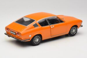 Audi 100 C1 Coupé S Orange Anson 1:18 30402 Métal Moulé — image 3 sur 8