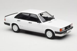 Audi 80 B2 GTE Blanc MCG 1:18 MCG18527 Métal Moulé — image 4 sur 6