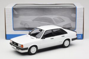 Audi 80 B2 GTE Blanc MCG 1:18 MCG18527 Métal Moulé — image 6 sur 6