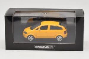 Audi A2 8Z Jaune Minichamps 1:43 AUDI005 Métal Moulé — image 4 sur 4