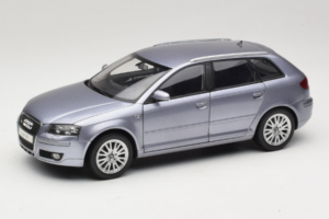 Audi A3 8P Sportback Light Blue Metallic Kyosho 1:18 5010403025 Métal Moulé