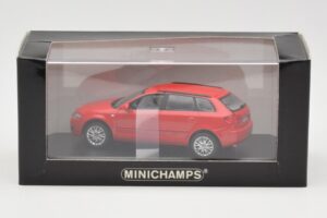 Audi A3 8P Sportback Rouge Minichamps 1:43 5010403023 Métal Moulé — image 4 sur 4