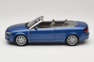 Audi A4 B6 Cabriolet Bleu Norev 1:18 5010504325 Métal Moulé — image 4 sur 9