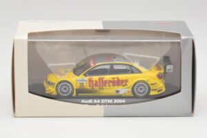 Audi A4 B6 DTM #12 T. Kristensen Audi Sport Team Abt Sportsline DTM 2004 Minichamps 1:43 5020400603 Métal Moulé — image 4 sur 4