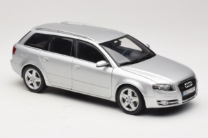 Audi A4 B7 3.2 Quattro Avant Argent Minichamps 1:18 5010404215 Métal Moulé — image 6 sur 8