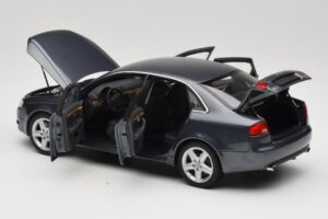 Audi A4 B7 Gris Métallisé Minichamps 1:18 100014400 Métal Moulé — image 5 sur 8