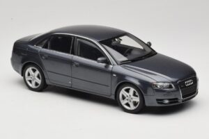 Audi A4 B7 Gris Métallisé Minichamps 1:18 100014400 Métal Moulé — image 6 sur 8