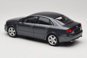 Audi A4 B7 Gris Métallisé Minichamps 1:18 100014400 Métal Moulé — image 7 sur 8