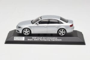 Audi A4 B8 3.2 Quattro Ice Argent Minichamps 1:43 5010704113 Métal Moulé