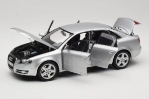 Audi A4 B8 3.2 Quattro Argent Minichamps 1:18 5010404115 Métal Moulé — image 2 sur 8
