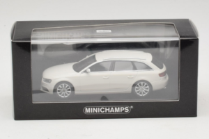 Audi A4 B8 Avant Blanc Minichamps 1:43 410011010 Métal Moulé — image 5 sur 5