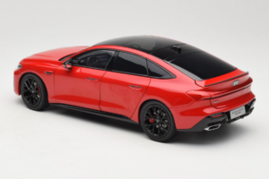 Audi A5L Sportback Rouge OEM 1:18 ZAM60004A Métal Moulé — image 7 sur 8