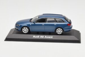 Audi A6 C6 Avant Stratos Blue Minichamps 1:43 5010406223 Métal Moulé