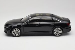 Audi A6L C8 Noir Paudi Model 1:18 42499 Métal Moulé — image 4 sur 8