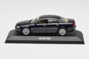 Audi A8 D3 Blue Metallic Light Interior Minichamps 1:43 20000001386003 Métal Moulé